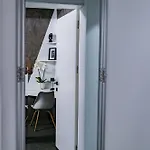 Apartmanhotel Motel1- A Megfizethető Luxus! Dunaújváros