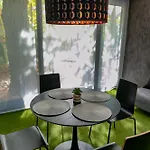 Motel1- A Megfizethető Luxus! 3*