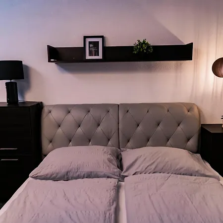 Aparthotel Motel1- A Megfizetheto Luxus! *