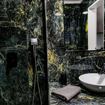 Lägenhetshotell Motel1- A Megfizetheto Luxus! Dunaújváros