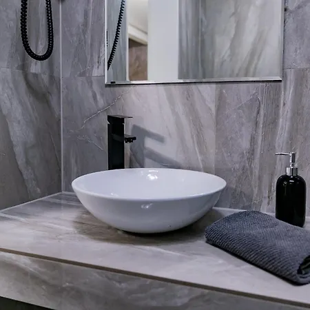 Motel1- A Megfizetheto Luxus! 3*