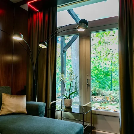 Motel1- A Megfizetheto Luxus! Dunaujvaros