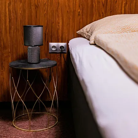 Motel1- A Megfizetheto Luxus! Aparthotel Dunaujvaros