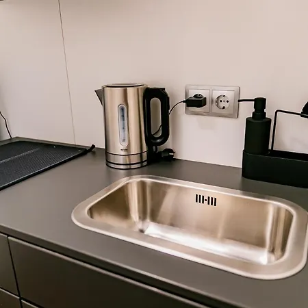 Апарт-отель Motel1- A Megfizetheto Luxus! 3*