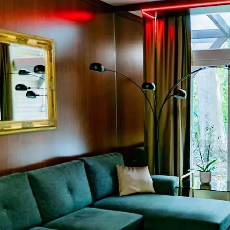 Motel1- A Megfizetheto Luxus! Dunaujvaros