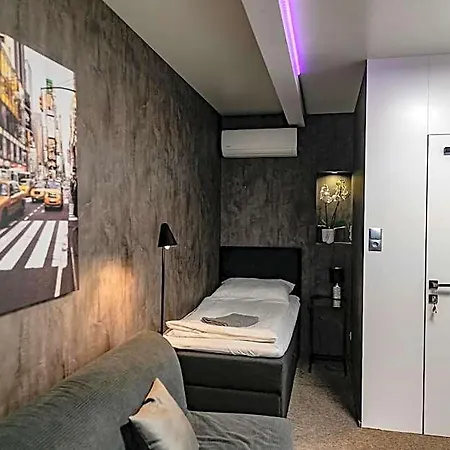 Apartmanhotel Motel1- A Megfizethető Luxus! Dunaújváros