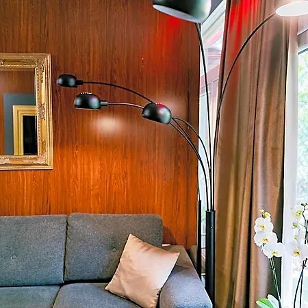 Apartmanhotel Motel1- A Megfizethető Luxus! Dunaújváros