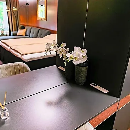 Motel1- A Megfizethető Luxus! 3*