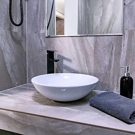 Apartmanhotel Motel1- A Megfizethető Luxus! 3*