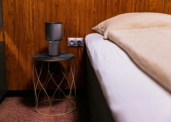 Motel1- A Megfizetheto Luxus! 아파트호텔 Dunaújváros