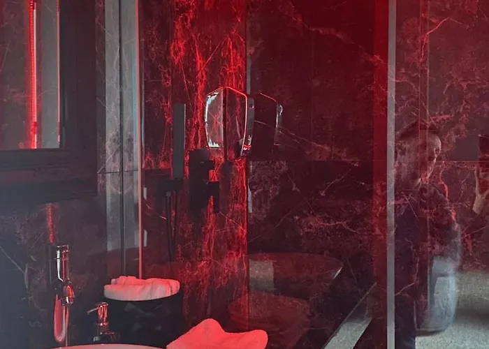 Motel1- A Megfizetheto Luxus! Ξενοδοχείο με διαμερίσματα 3*